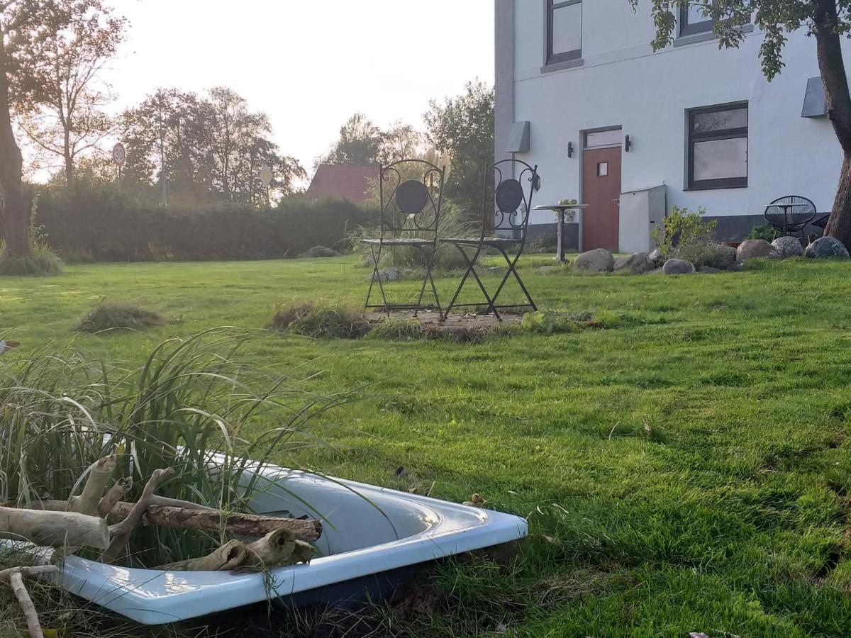 Bed and Breakfast Ahoi Wesselburenerkoog Экстерьер фото