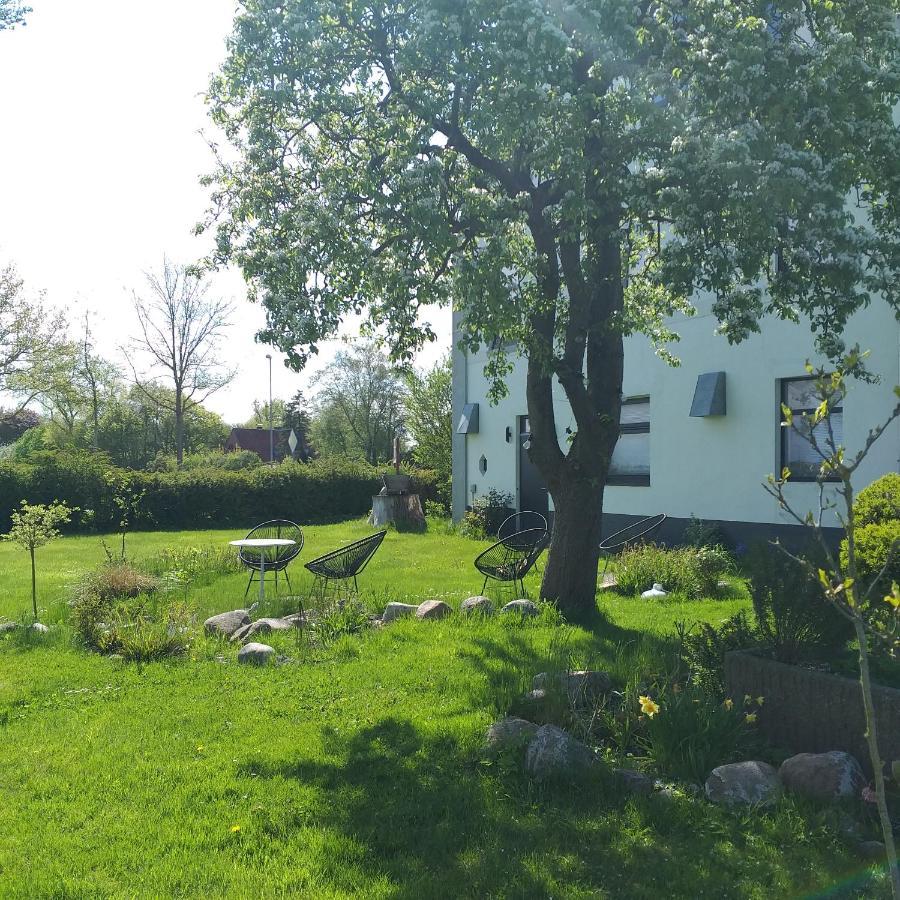 Bed and Breakfast Ahoi Wesselburenerkoog Экстерьер фото