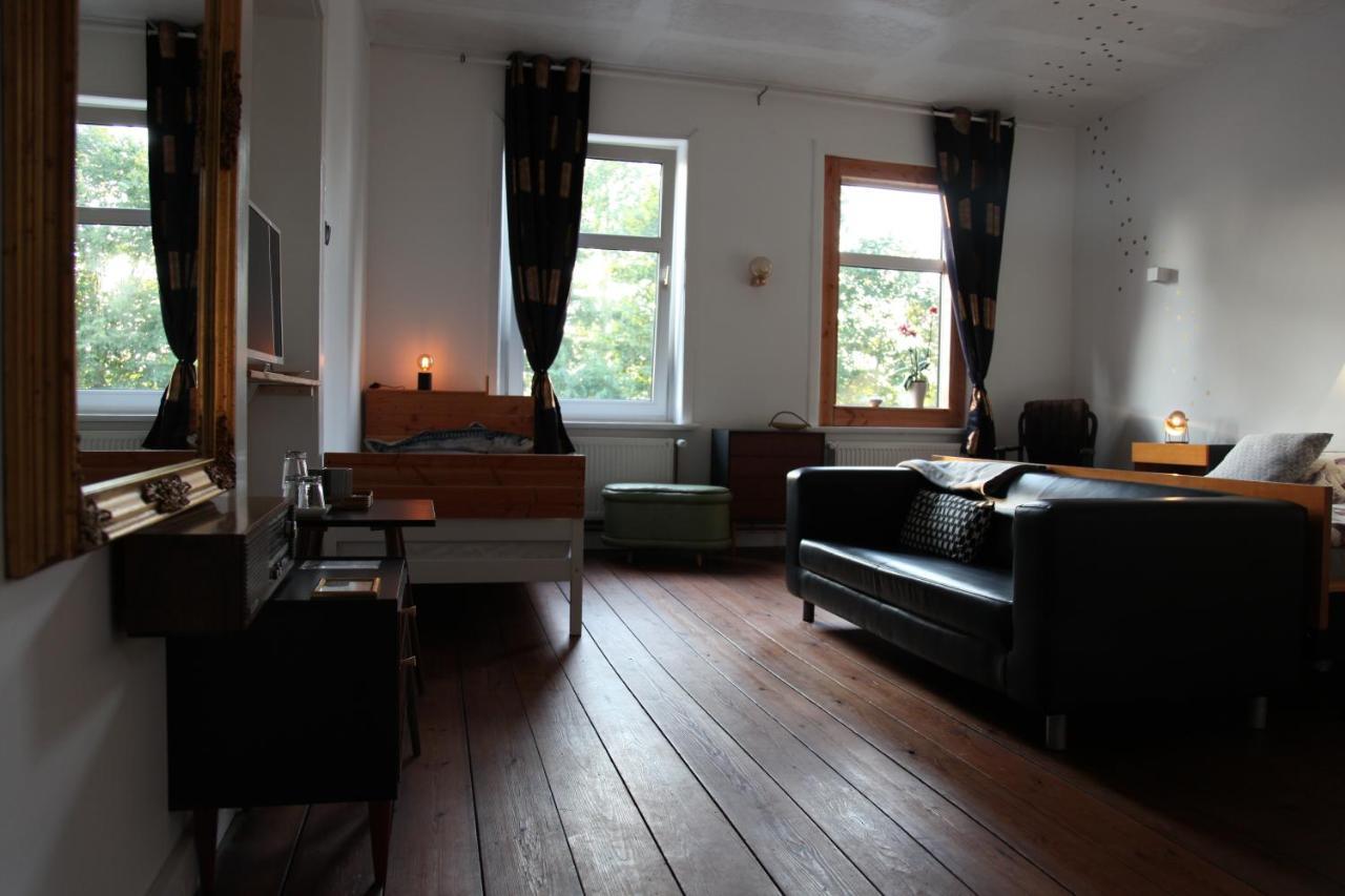 Bed and Breakfast Ahoi Wesselburenerkoog Экстерьер фото
